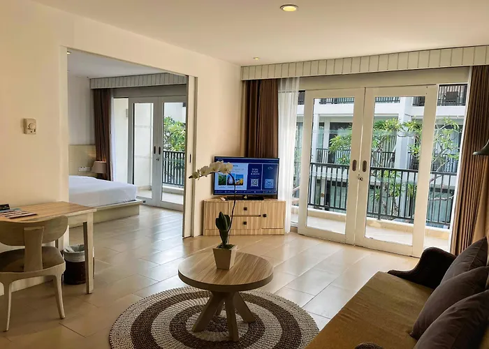 Away Bali Camakila 4*