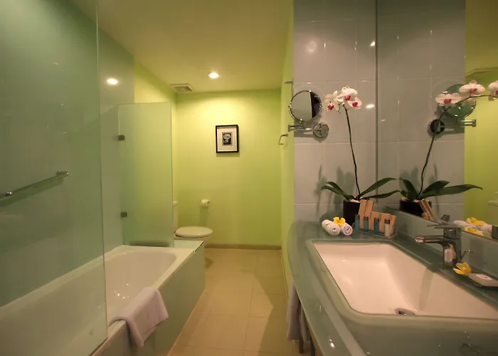 Away Bali Camakila Resort 4*