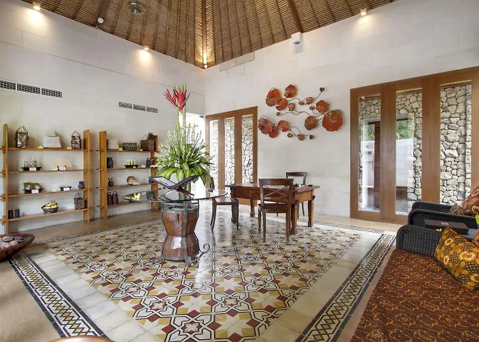 Away Bali Camakila 4*