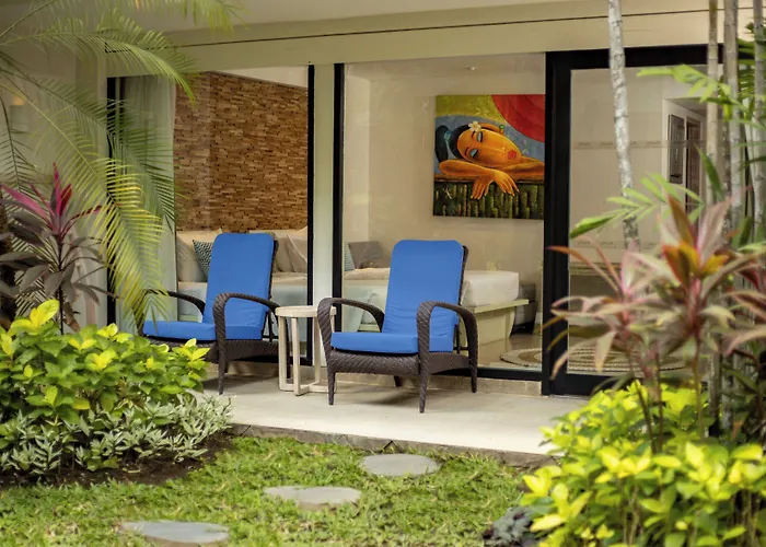 Resort Away Bali Camakila 4*